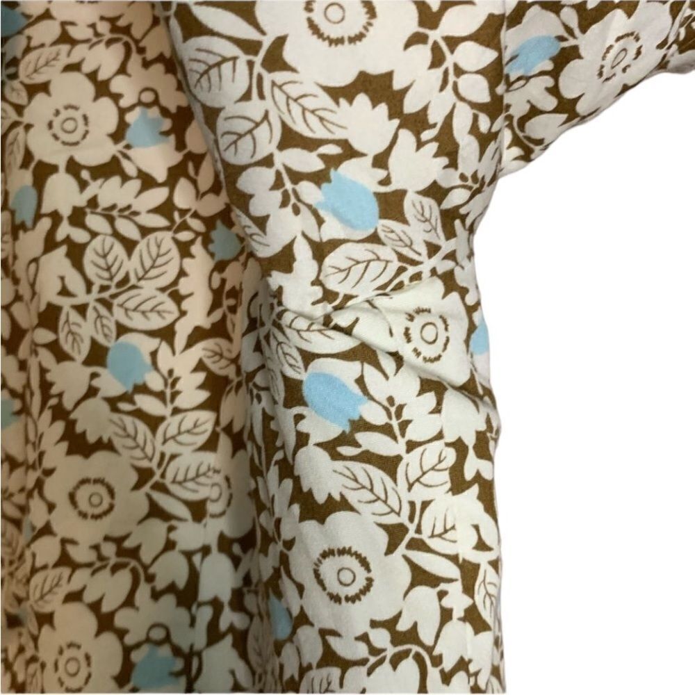 ‎Express double button floral blazer. Size 10 - Picture 7 of 10